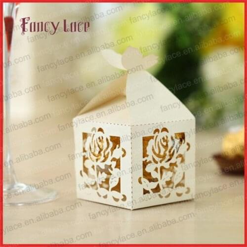 50pcs Hot Sale Laser Cutting Rose Flower Candy Box Customized for Gift Packing Chocolate Boxes Wedding Party Decoration