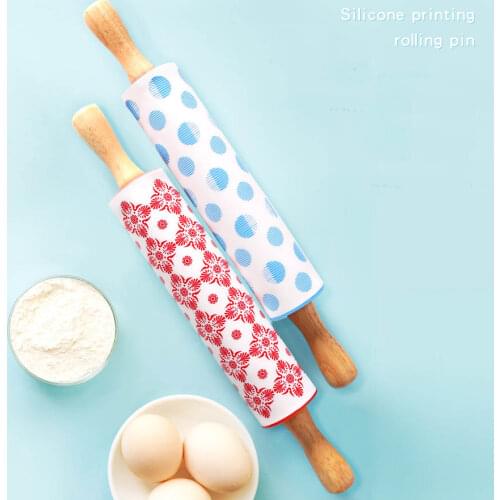 1Pc Silicone Rolling Pin Christmas Kitchen Baking Tool Baker Non-Stick Roller with Wooden Handle for Dough, Bread and Pizza