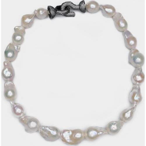 Amorita boutique Italy design Natural Baroque Pearl The queen Necklace