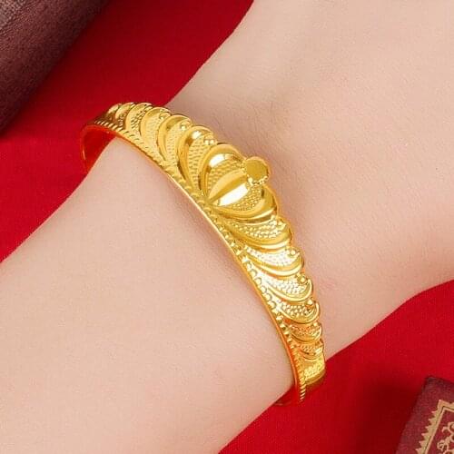Exquisite Laser Carved Crown Bangle For Lady Bridal Wedding Accessories Top Grade Gold 3D Bracelet Women Jewelry Princess Gift
