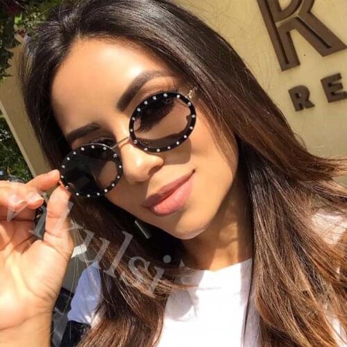 Fashion Crystal Lens Round Sunglasses Women Famous Design Trendy Oval Vintage Sun Glasses Female Men Black Shield Eyewear UV400