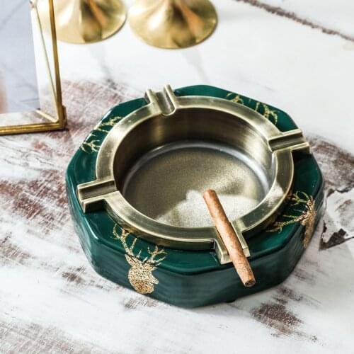 Nordic Ins Luxury Creative Ice Crack Elk Alloy Ceramic Cigar Cigarette Retro Ashtray Home Office Decoration Ornaments Mens Gift