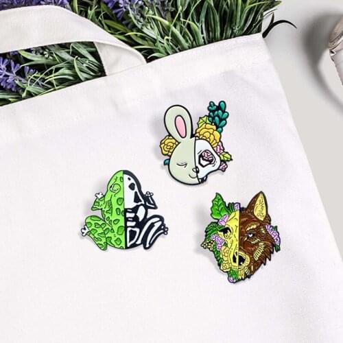 LENTE VIE LA Brooches