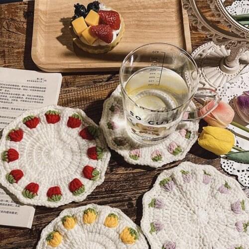 Strawberry Yarn Insulation Cup Pad Woven Love Round Tableware Placemats Dish Table Mat Drinking Coasters Desktop Decorations