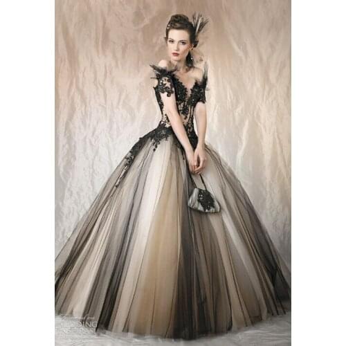 Vestidos de 15 anos 2021 new Fashion Sweetheart Black Lace Ball prom Appliques Flower Beads Sequin Gowns Quinceanera Dresses