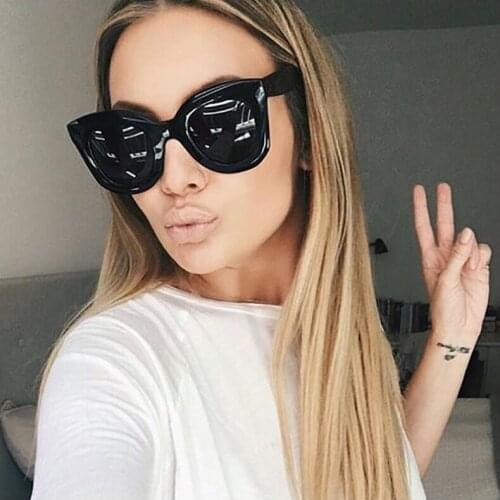 2017 Fashion Sunglasses Women Luxury Brand Designer Vintage Sun glasses Female Rivet Shades Big Frame Style Eyewear UV400 739M2