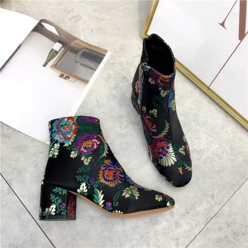 NEW women ankle boots winter embroider silk autumn zip round toe fashion black shoes Casual fabric Handmade riding female boots