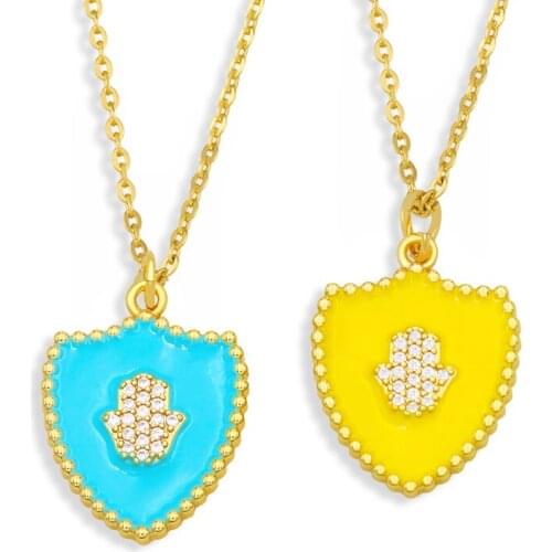 FLOLA Brass CZ Hand Necklace For Women Gold Chain Crystal Hand Of Fatima Hamsa Enamel Pendant Necklace Charm For Jewelry nkev69