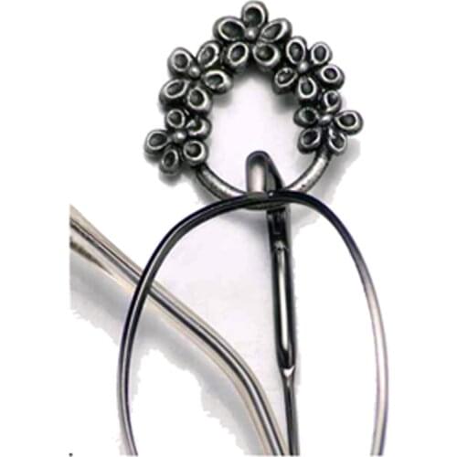 Vintage Metal Floral Charm Sunglasses Holder Pin Brooches Fashion Jewelry accessory 6pcs x 6optional plating colors