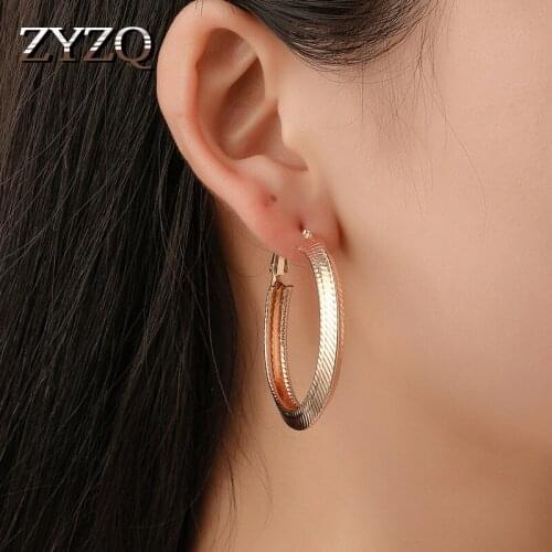 ZYZQ Super Luxury Hoop Earrings For Women With Thread Pattern Engraved Big Loop Anniversary Present For Wife Exquisite Earrings