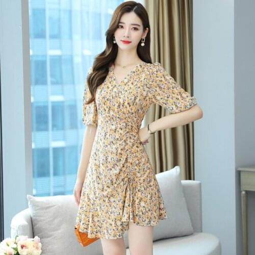 Fashion new summer V-neck Long dress French retro Short sleeve small floral dress female Pleated dresses