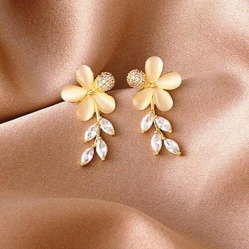 Fashion Flower Crystal Rhinestone Drop Earrings for Women серьги 2020 тренд Luxury Plant Design Studs Earrings Jewelry Dangler