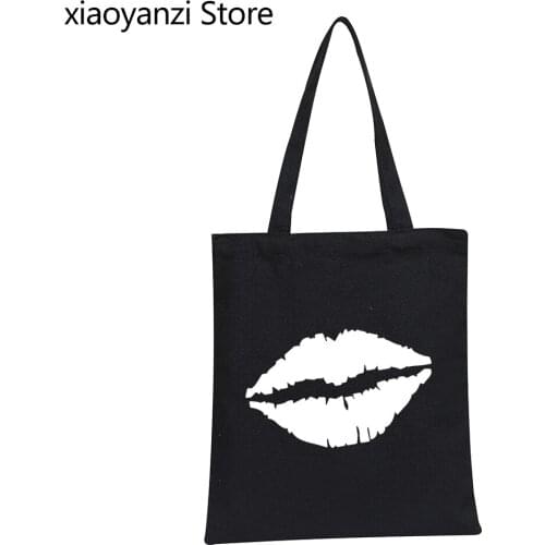 Pretty and cute Red Lips Print Women Shoulder Bags Handbags Casual Eco Reusable Shopping Bag Cute Tote Student Books Bags Tote