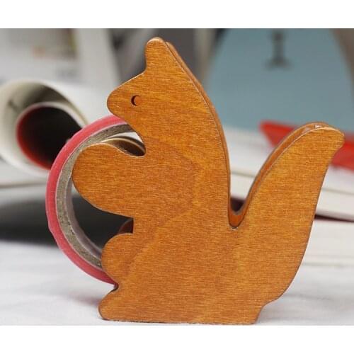 1pcs Zakka miscellaneous goods tape cutter wooden crafts squirrel shape tape dispenser small tape cutter