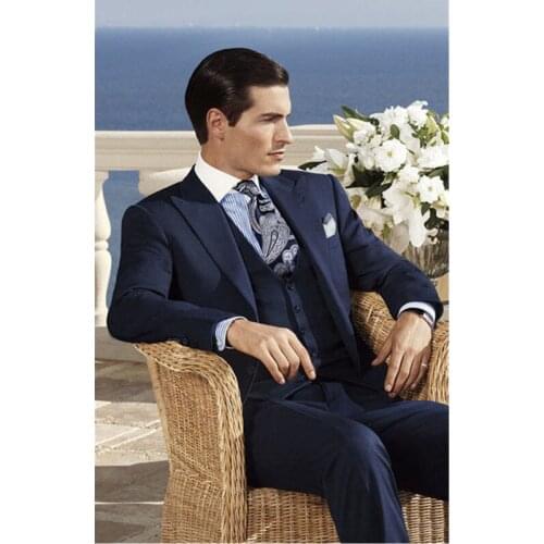 Two Buttons Navy Blue Groom Tuxedos Peak Lapel Groomsmen Best Man suits Wedding Prom Suits Jacket+Pants+Vest terno masculino