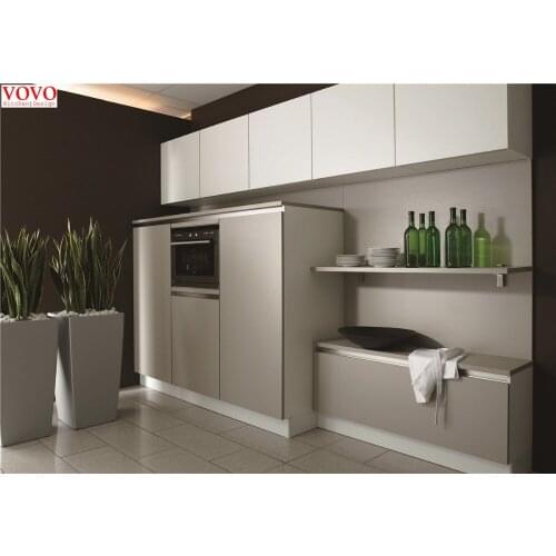 Kitchen cabinet without handle