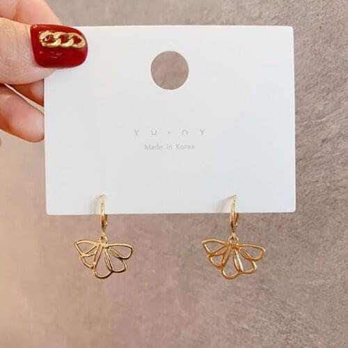 High-quality earrings female Korean temperament net red retro fan-shaped earrings simple cold wind 2020 new womens earrings