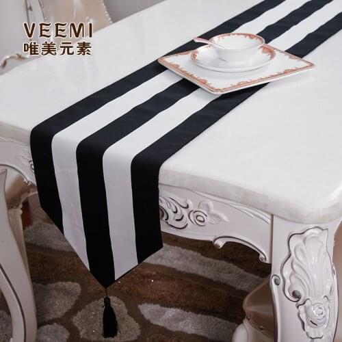 Black and white striped table runner thickening 100% cotton canvas wedding shoe cabinet flag hotel bed runner with tassels