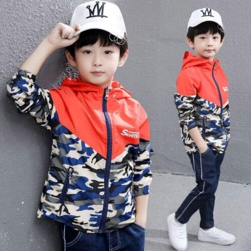 2019 New Spring Boys Jacket 3-13T Boys Outdoor Clothes Children Coats Hoodie Camouflage Stitching Windbreaker Kids Sport Coat