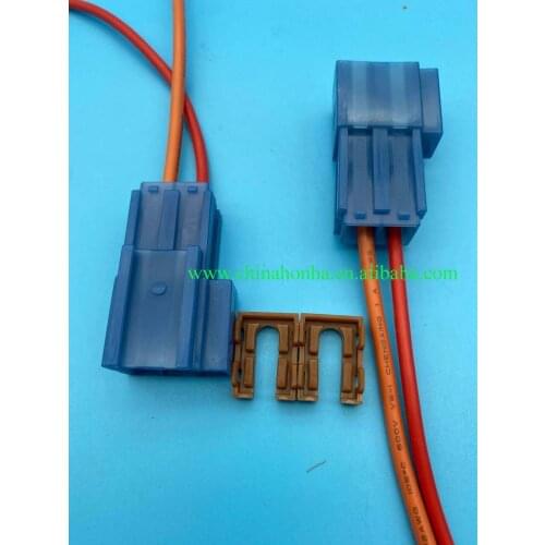 2pin auto plastic female wir harness connector 7122-4129-90 with clip: 7157-6420-80 (L02ML)
