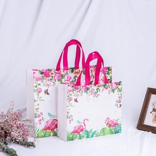 2021 Newest Plum Blossom Printing Eco Shopping Bag Foldable Reusable Tote Folding Pouch Travel Non-woven Bathroom Storage Bag