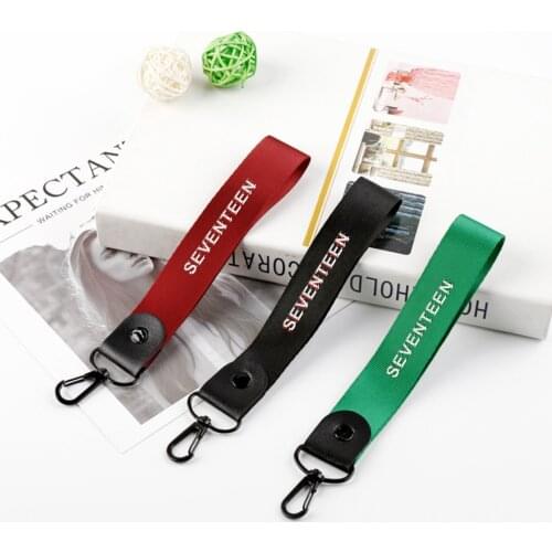 KPOP SEVENTEEN Keychain Shake Word Name Key Chain Ring Mobile Phone Rope Lanyard Green Black Red Surrounding New Wholesale