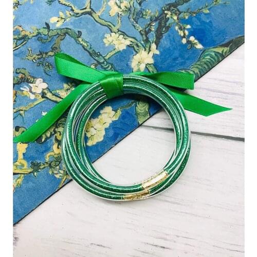 5Pcs Green Color Glitter Jelly Bangle Bracelet Plastic with Shinning Green Powder Lining Fashion Jewelry Lightweight Bracelet