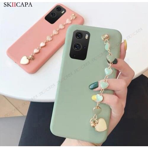 Soft Silicone Love Heart Bracelet Phone Case For Oneplus 9 8 7T Pro 8T 7 6T 6 Candy Color Shockproof Phone Protection Back Cover