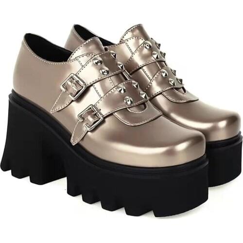 Spring and autumn thick bottom punk womens single boots British style rivet buckle round head womens Boots platform shoes