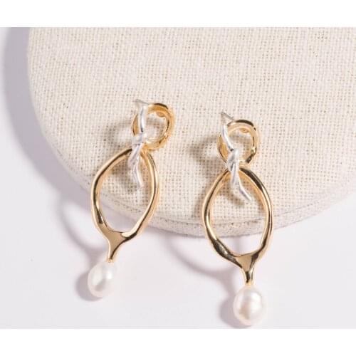 Fashion Pearl Earrings Drop Earrings for Womens earrings 2020 New Gold Color Alloy Wedding Jewelry accessorie