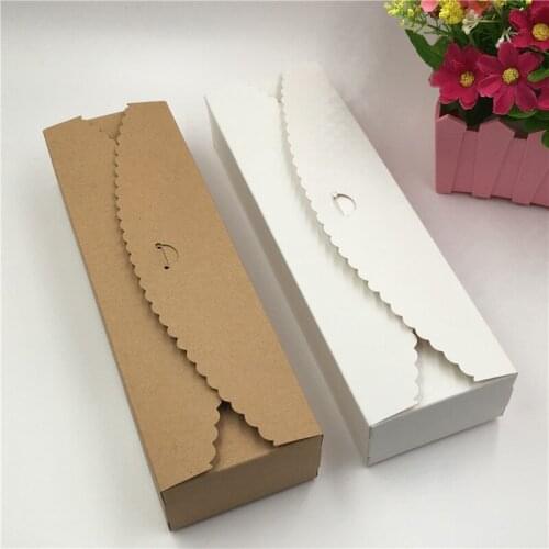 50Pcs/Lot Kraft Paper Long Boxes Cases For Festival Holiday Party Sweet Candy Muffin Container Storage Boxes Cases With Stickers
