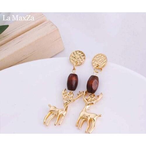 Wood Oval Creative Elk Earrings Earrings Romantic Individuality Long Design Earrings for Women Jewelry Accessories Earring