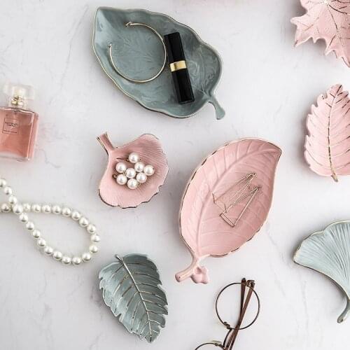 New Ceramic Platter Storage Tray with Gold Inlay Green Leaf Feather Jewelry Makeup Brush Porcelain Decorative Plate Wholesale