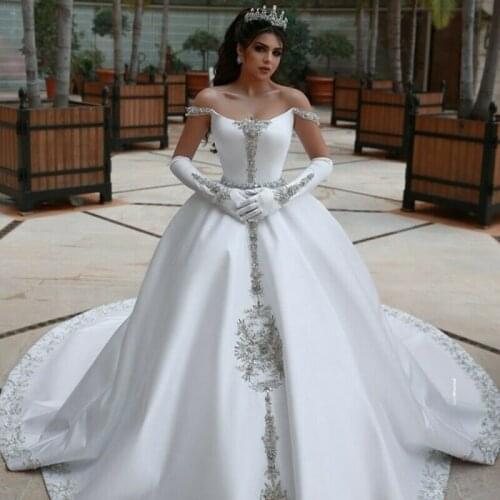 Vintage White Wedding Dresses Bridal Gowns Off the Shoulder Crystals Beading Belt New Wedding Dress