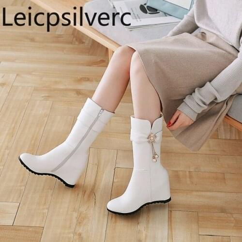 Womens Boots The New winter fashion Flower zipper Internal increase Middle tube Womens shoes plus size 33-44 Heel Height 6cm