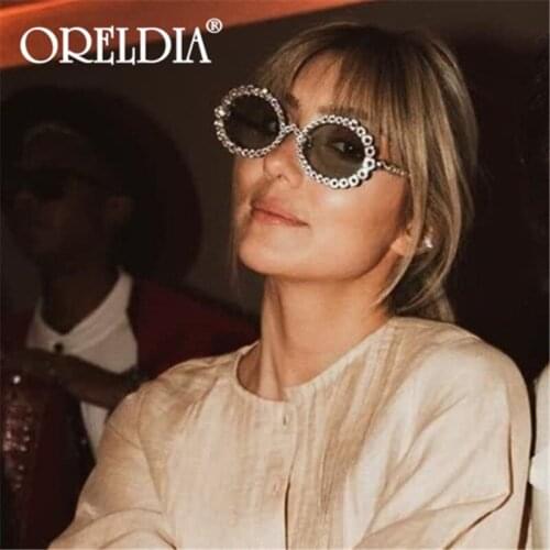 Diamond Round Sunglasses Women Small Frame Oval Vintage Sunglasses Luxury Brand Designer Men Retro Sunglasses Rhinestone Oculos