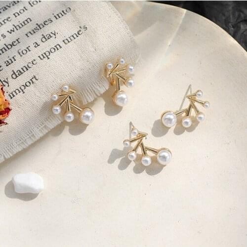 Cute Imitation Pearls Earrings For Women Gold Color Clip on Earrings Delicate Wedding Earrings Geometric Jewelry aretes de mujer