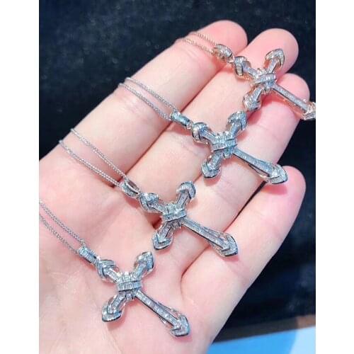 Fashion Joker Luxury Ladder Pendant ins Wind-plated 18K Gold Cross Imitation Mosang Diamond Clavicle Necklace