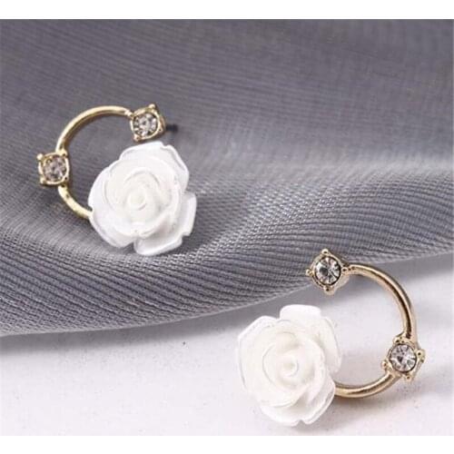 Vintage White Rose Flowers C-shaped Crystal Stud Earrings Womens Wedding Classic Earrings Ear Jewelry Accessories