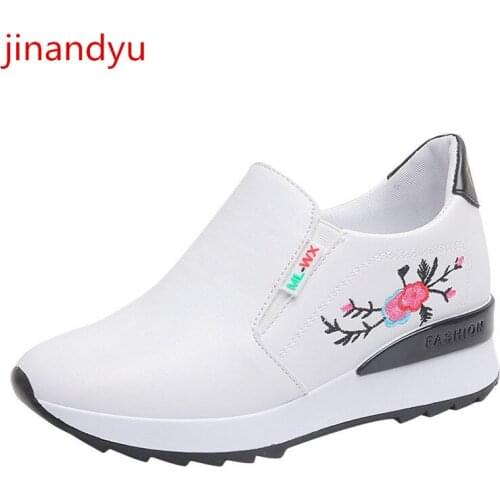 Embroidery Flower Wedge Sneakers Platform Shoes Hidden Heel Womens Sneakers Fashion Slip on Shoes for Women Black White Shoes