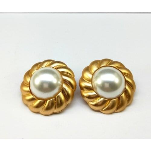 2019 Brinco Earing Temperament Restoring Ancient Ways Is Hollow-out Contracted Classic Joker Web Celebrity 925 Earrings A39-5