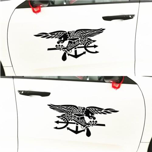 2PCS Eagle Hunter Vulture Car Stickers Funny Creative Decoration Decals For Doors Vinyls Auto Tuning Styling D21