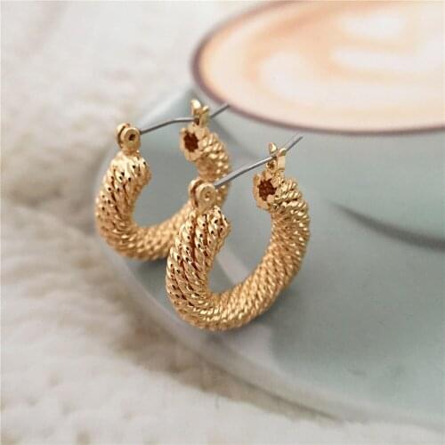 Unique Gold Color Plating Wire Spiral Shape Small Hoop Earrings For Women Dinner Party Gorgeous Elegant Chic Jewelry Accessory