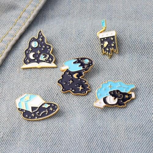 Magic World Starry Mountain Peak Metal Enamel Brooch Retro Book Melting Ice Cream and Paint Badge Pin Lapel Clothing Accessories
