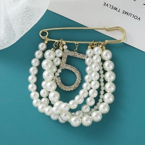 Pearl beads tassel brooch Shiny Crystal Rhinestone Beaded Chain Pin for Women Clothes breastpin