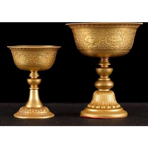 Embossed Brass Lamp Holder Handicraft Gold Candlestick Tibetan Buddhist Candle Cup Wedding Dinner Home Table Indoor Decoration