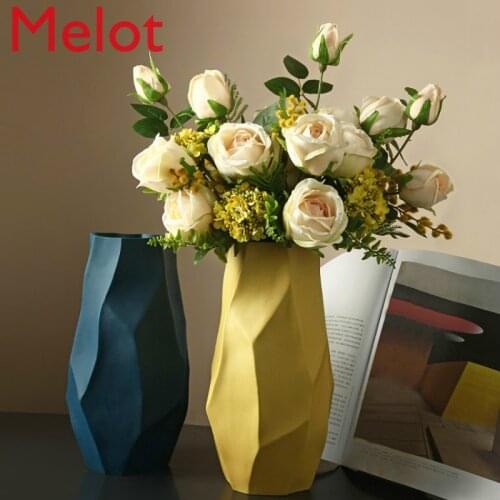 Modern Simple Solid Color Vase Decoration European Creative Living Room Flower Arrangement Ceramic Decoration Home Decor