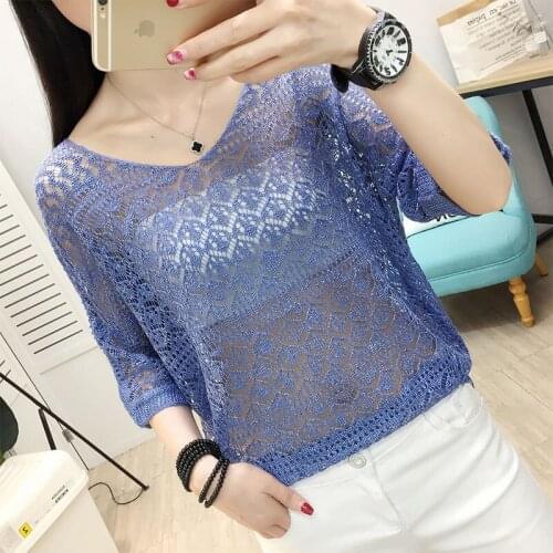 Early autumn V-neck hollow knitted jacket thin 2019 new womens wear loosely elegant bat sleeve blouse trend