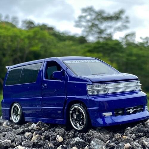 1:32 Nissan Elgrand FABULOUS MPV Alloy Car Model Diecasts Matal Toy Modified Car Model Simulation Sound Light Childrens Toy Gift