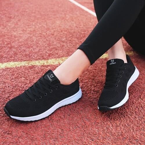 Tenis Mujer 2019 New Super Light Flexible Women Tennis Shoes Zapatos Mujer Breathable Mesh Sneakers Sport Shoes Chaussures Femme